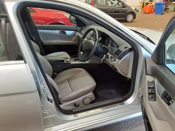 Used Mercedes C220 2008 Silver Sedan
