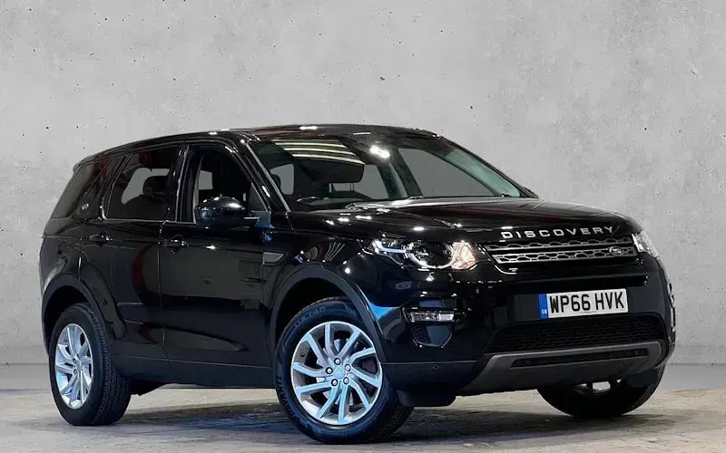 Used Land Rover Discovery 5 SE 179 HP (131 kW) 2019 SUV