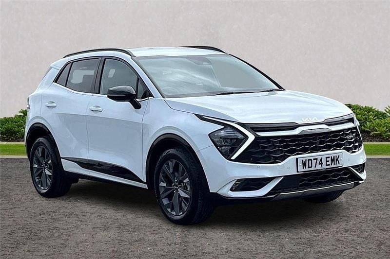 White Used 2025 Kia Sportage 2 SUV | £31,699 (Fair price) - Image 1/3