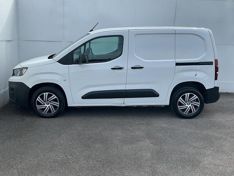 Usado Peugeot Partner 2021 Branco Monovolume