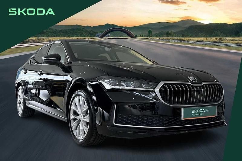 Black Used 2024 Skoda Superb SE L Hatchback | £26,659 (Expensive) - Image 1/4