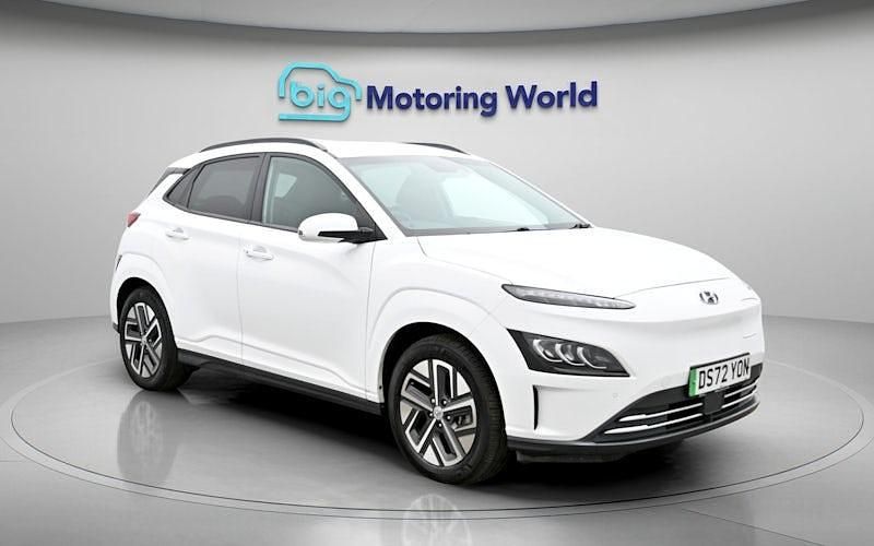 Used Hyundai Kona Premium 150 kW (204 HP) 2022 White SUV