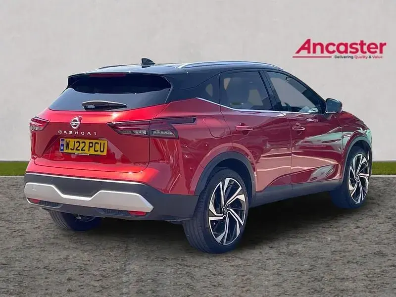 Used Nissan Qashqai Tekna+ 158 HP (116 kW) 2022 Red SUV