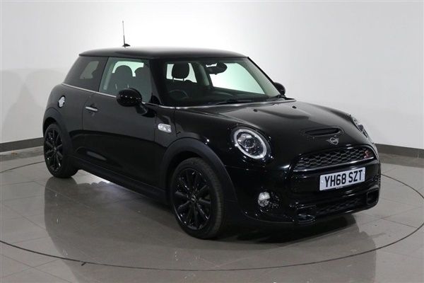 Black Used 2018 Mini Cooper S Hatch Hatchback | £11,600 (Fair price) - Image 1/1
