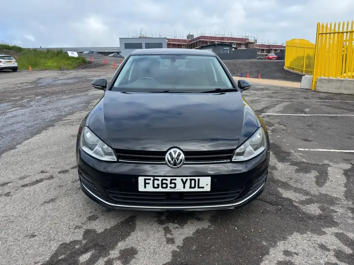 Begagnad VW Golf VII GT 110 HK (80 kW) 2015 Svart Halvkombi