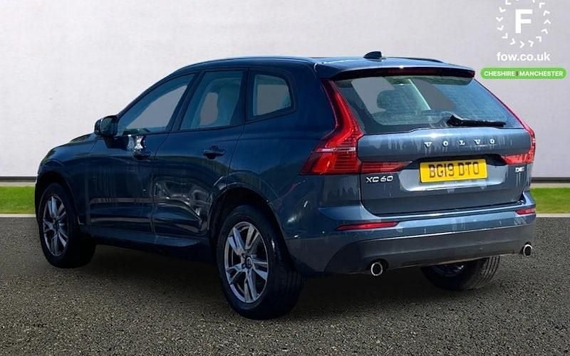 Usado Volvo XC60 Momentum 190 HP (139 kW) 2019 Azul SUV