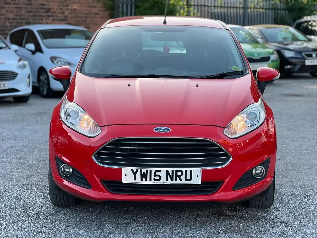 Used Ford Fiesta Zetec 2015 Red Hatchback