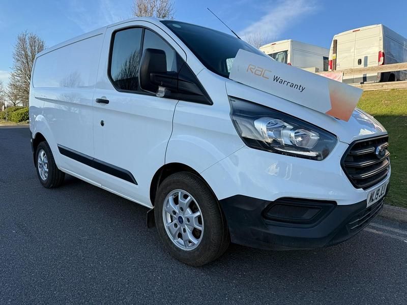 White Used 2019 Ford Transit Custom Limited Van | £9,995 (Super price) - Image 1/4