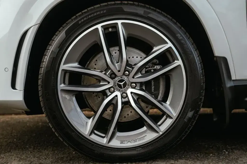 Used Mercedes GLE350 AMG line 268 HP (197 kW) 2019 White SUV