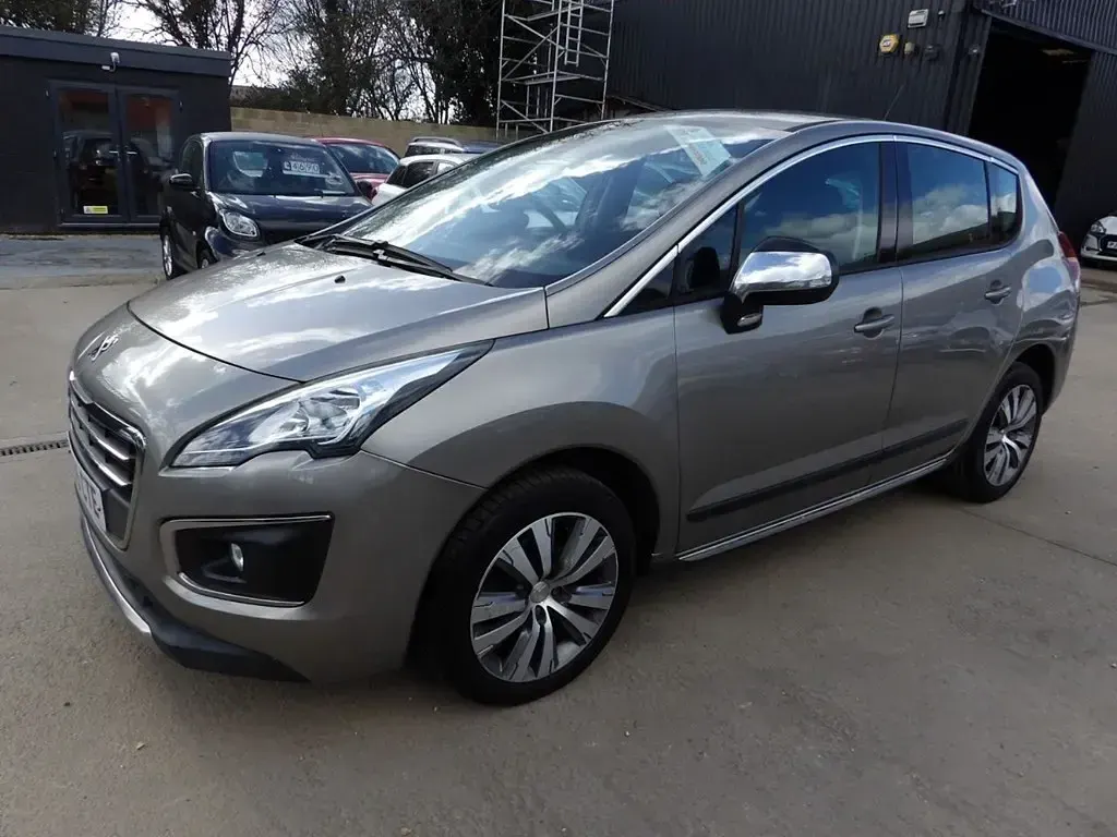 Used Peugeot 3008 Active 120 HP (88 kW) 2015 Grey Estate