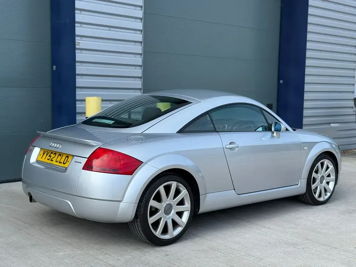 Used Audi TT 180 HP (132 kW) 2002 Silver Coupe