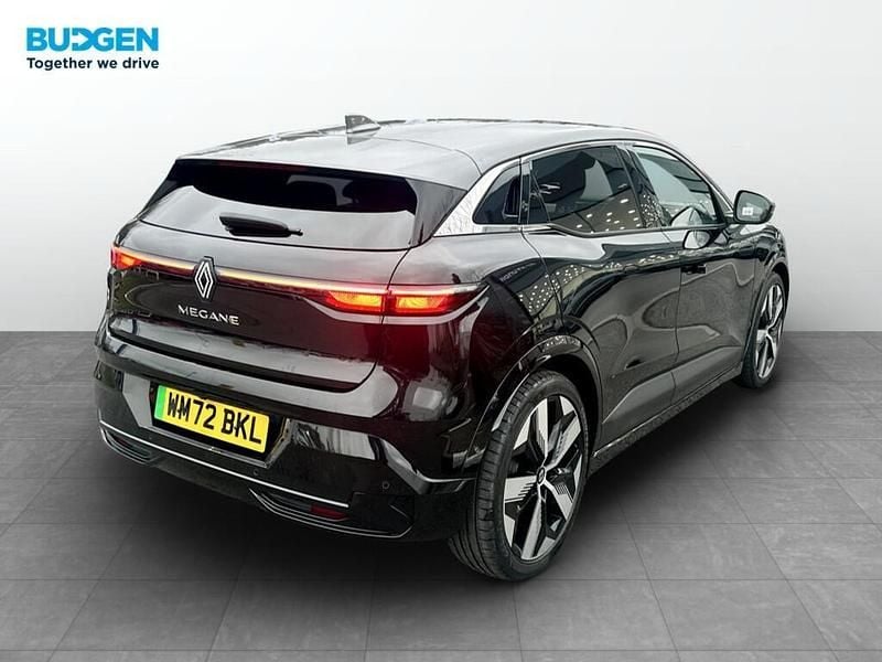Used Renault Megane E-Tech Techno 160 kW (218 HP) 2022 Black/grey Hatchback