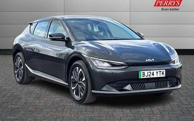 Used 2024 Kia EV6 Air SUV | £28,899 (Good price) - Image 1/4