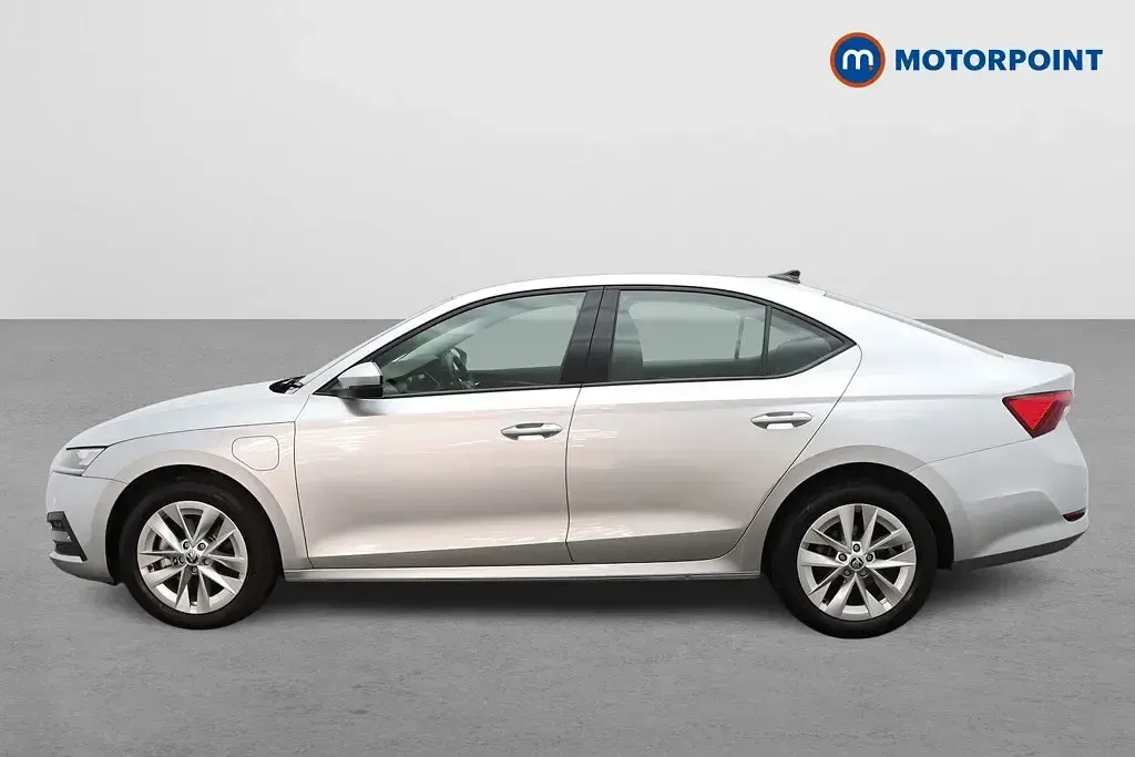 Used Skoda Octavia SE Technology 2024 Silver Hatchback
