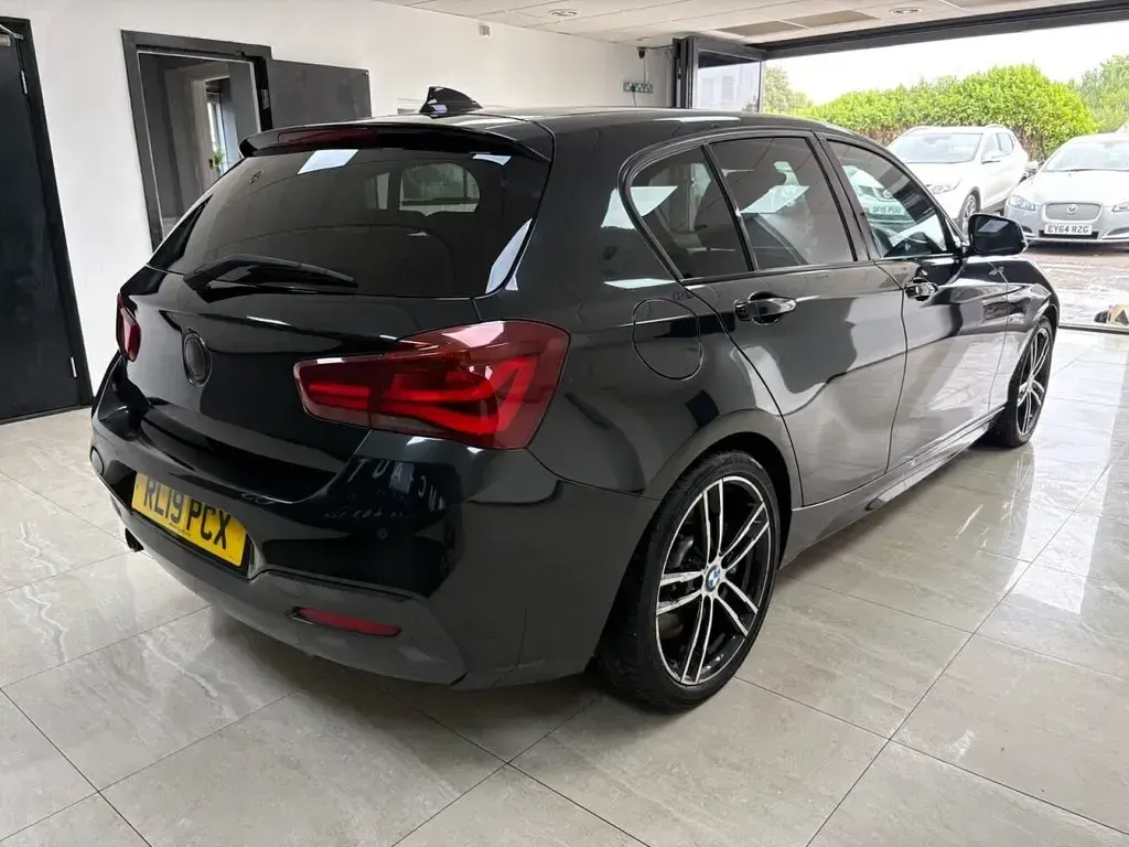 Used BMW 118 Efficient Dynamics 2019 Black Hatchback