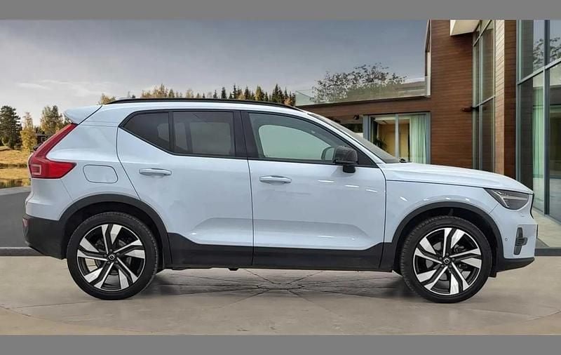 Used Volvo XC40 Ultimate 161 HP (118 kW) 2024 Blue SUV