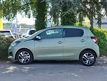 Used Peugeot 108 Collection 72 HP (52 kW) 2020 Green Hatchback