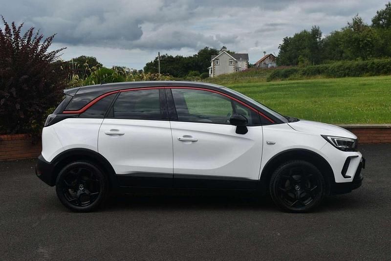 Used Vauxhall Crossland S 108 HP (79 kW) 2023 White SUV