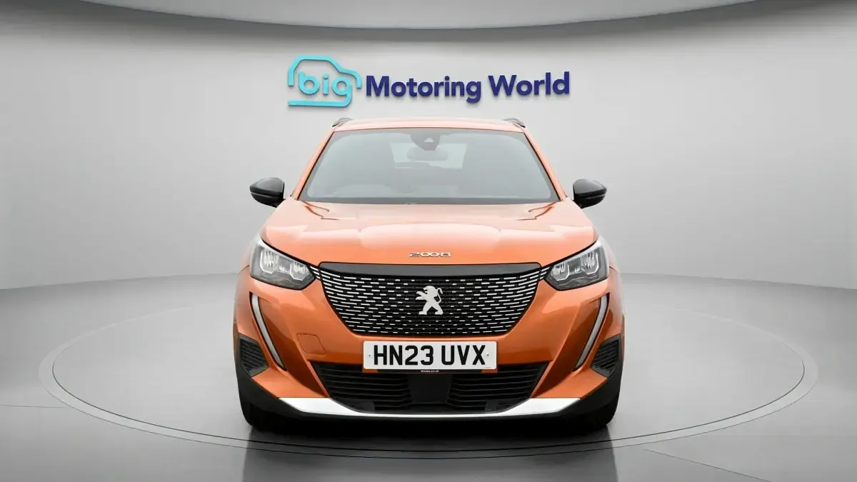 Used Peugeot 2008 Allure+ 100 HP (73 kW) 2023 Orange SUV