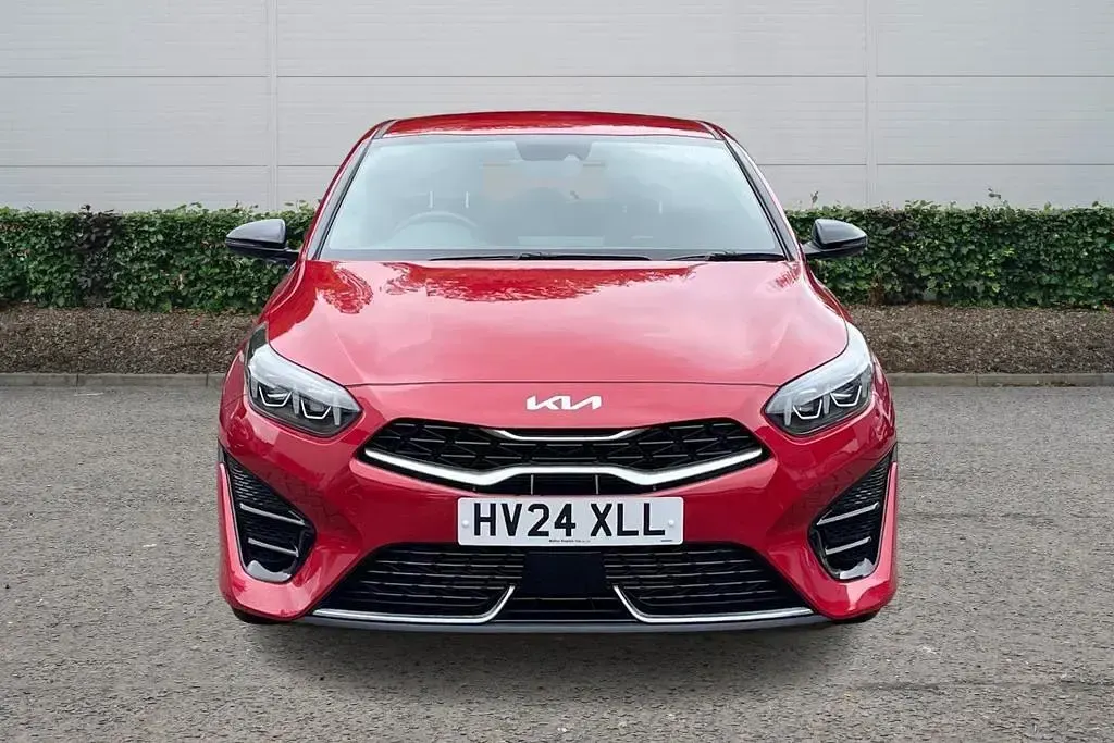 Used Kia ProCeed 160 HP (117 kW) 2024 Red Estate