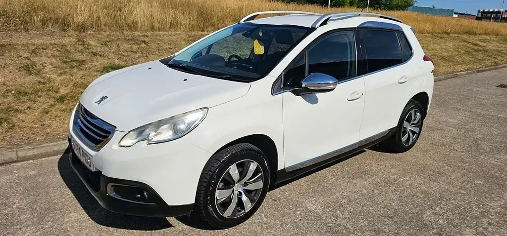 Used Peugeot 2008 Allure 2014 Ice white SUV