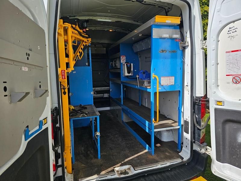 Begagnad Ford Transit 130 HK (95 kW) 2018 Vit Van
