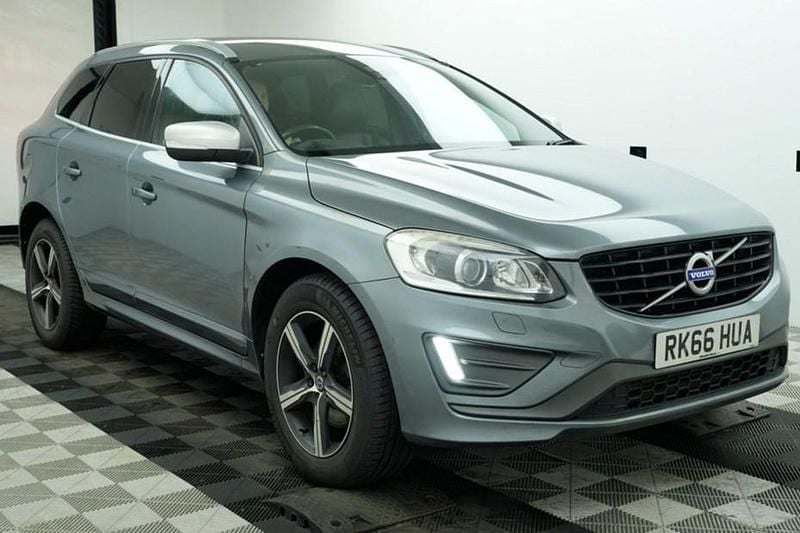 Used Volvo XC60 R-Design 190 HP (139 kW) 2016 Grey SUV