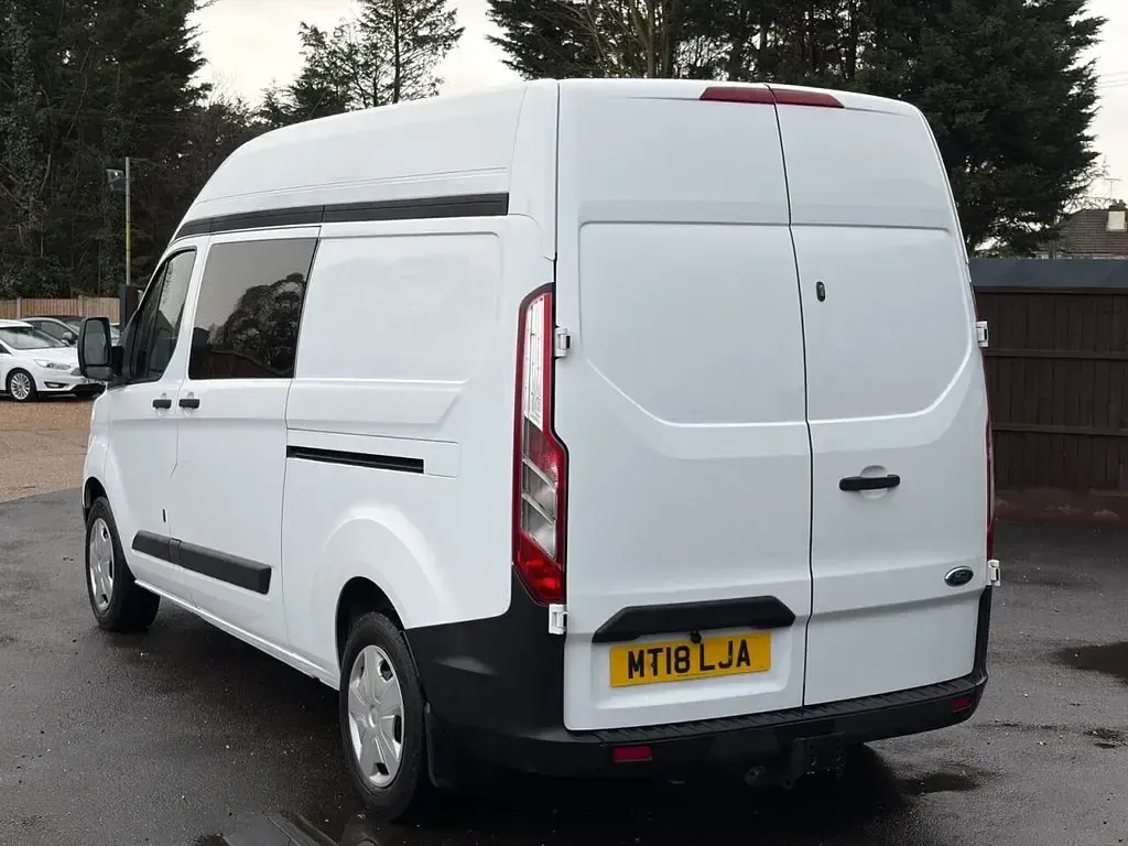Used Ford Transit Custom 105 HP (77 kW) 2018 White Van