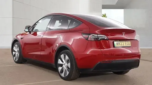 Used Tesla Model Y 282 kW (384 HP) 2022 Red SUV