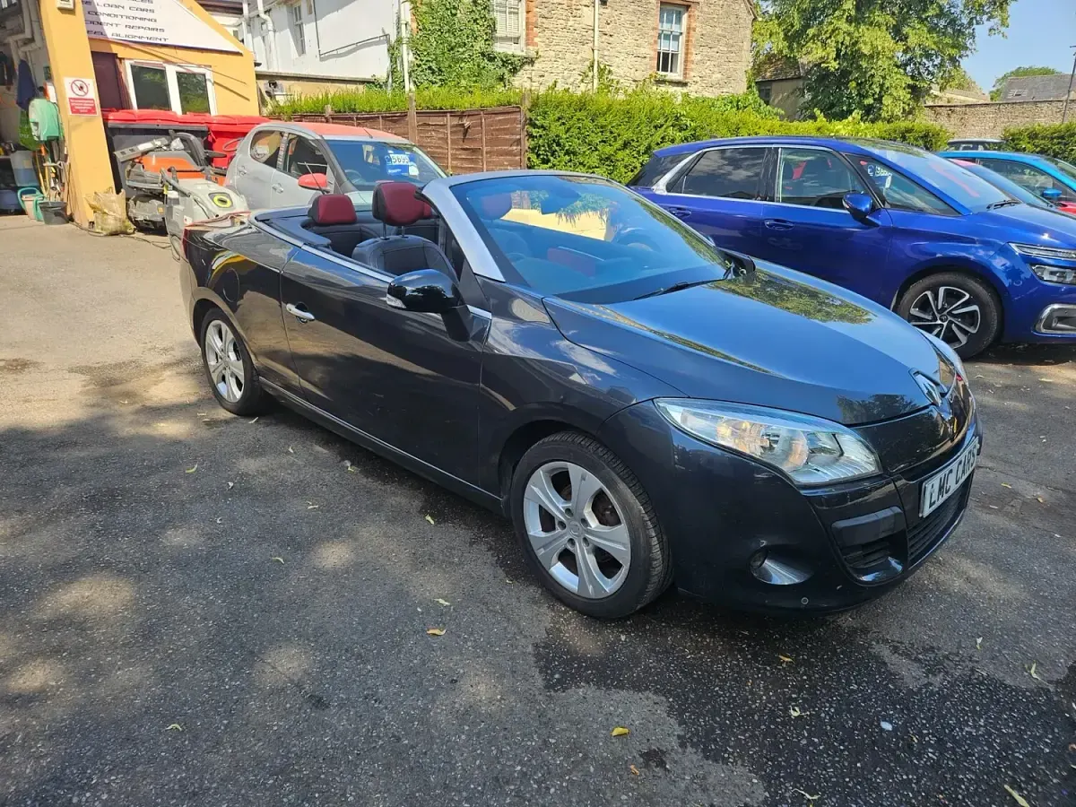 Used Renault Mégane Cabriolet Dynamique 110 HP (80 kW) 2012 Grey Cabriolet