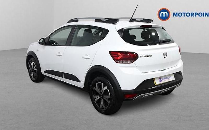 Used Dacia Sandero Prestige 91 HP (66 kW) 2022 White Hatchback