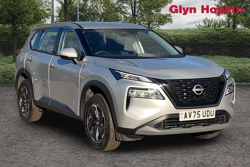 New Nissan X-Trail Acenta Premium 2025 Silver SUV