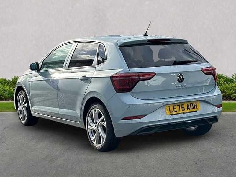 Used VW Polo Edition 95 HP (69 kW) 2026 Blue Hatchback