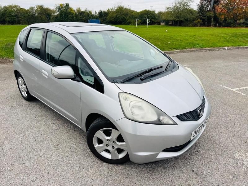 Silver Used 2009 Honda Jazz ES Hatchback | £2,499 (A bit pricey) - Image 1/4