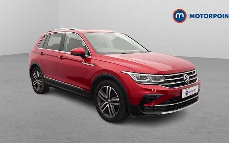 Used VW Tiguan Elegance 150 HP (110 kW) 2022 Red SUV