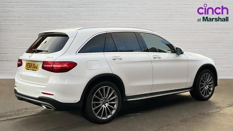 Used Mercedes GLC250 AMG Line Premium 211 HP (155 kW) 2018 White SUV