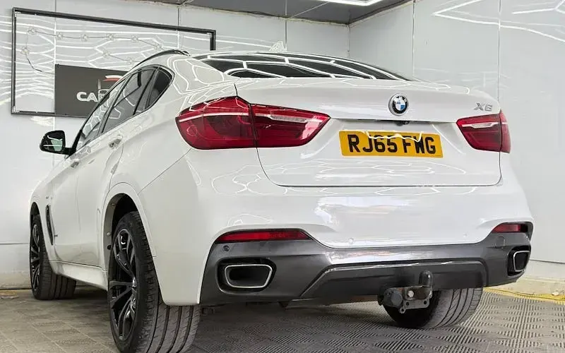 Used BMW X6 M Sport 258 HP (189 kW) 2015 White SUV