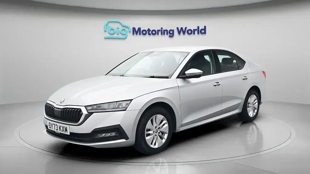 Begagnad Skoda Octavia SE Technology 116 HK (85 kW) 2023 Silver Halvkombi