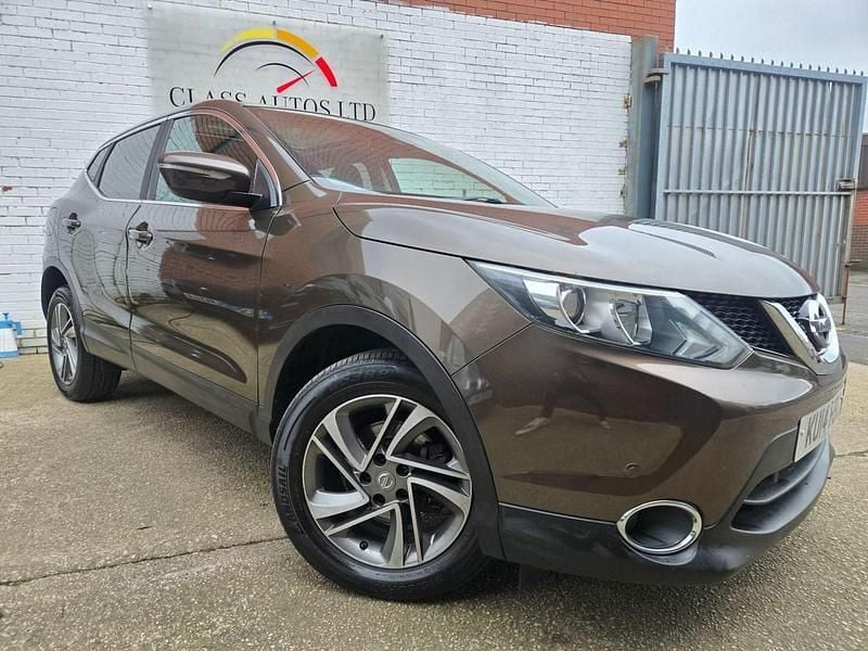 Used Nissan Qashqai Acenta Premium 2014 Beige SUV