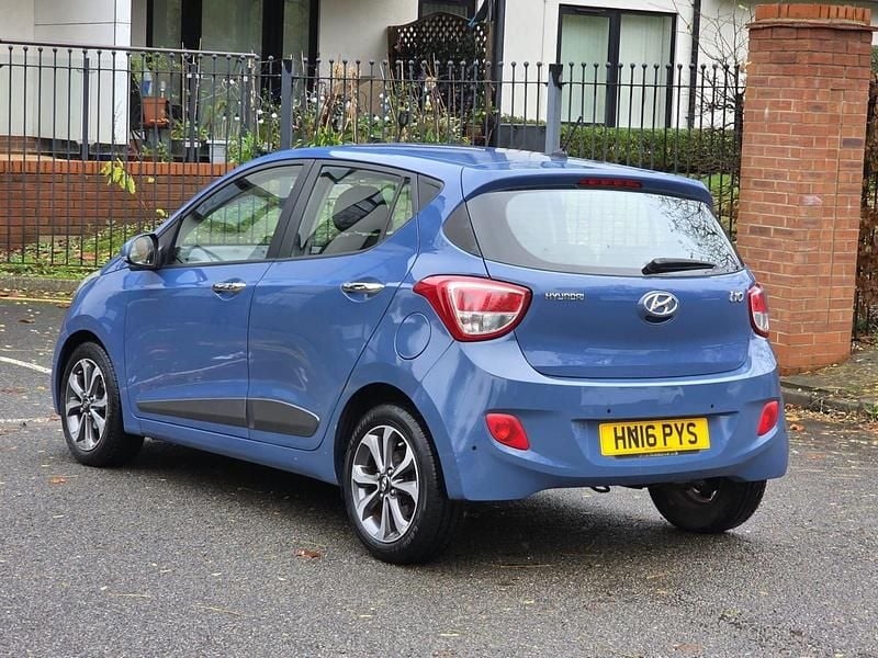 Usado Hyundai i10 Premium SE 2016 Azul Citadino