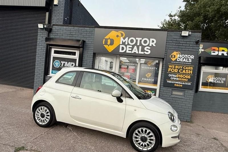 White Used 2016 Fiat 500 Lounge Hatchback | £4,995 (Fair price) - Image 1/1