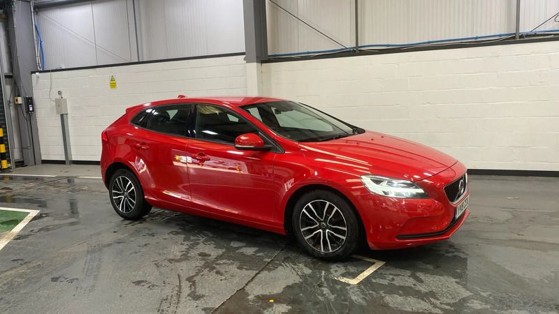 Red Used 2018 Volvo V40 Momentum Estate | £8,477 (Fair price) - Image 1/4