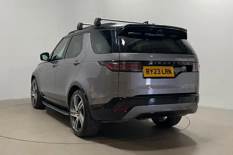 Used Land Rover Discovery HSE Dynamic 300 HP (220 kW) 2023 Grey SUV