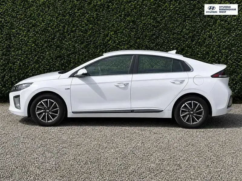 Used Hyundai Ioniq Premium 100 kW (136 HP) 2021 White Hatchback
