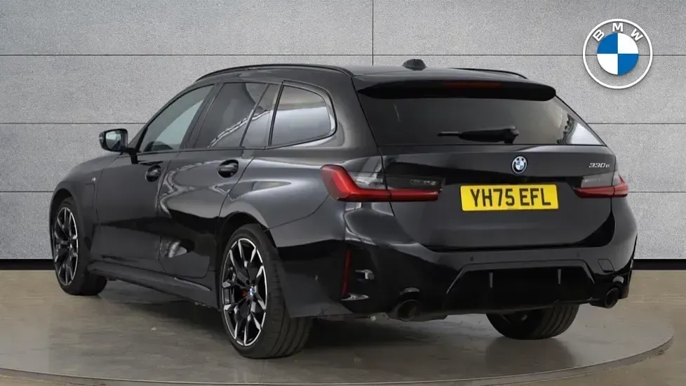 Used BMW 330 M Sport 288 HP (211 kW) 2025 Black Estate