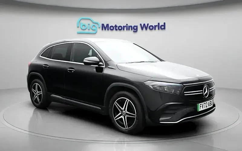 Begagnad Mercedes EQA250+ AMG line 139 kW (190 HK) 2022 Svart SUV