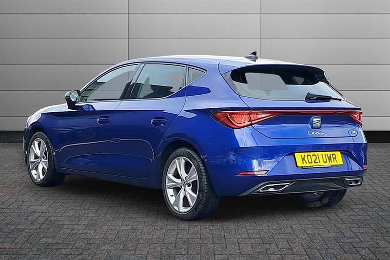 Used Seat Leon FR 130 HP (95 kW) 2021 Blue Hatchback