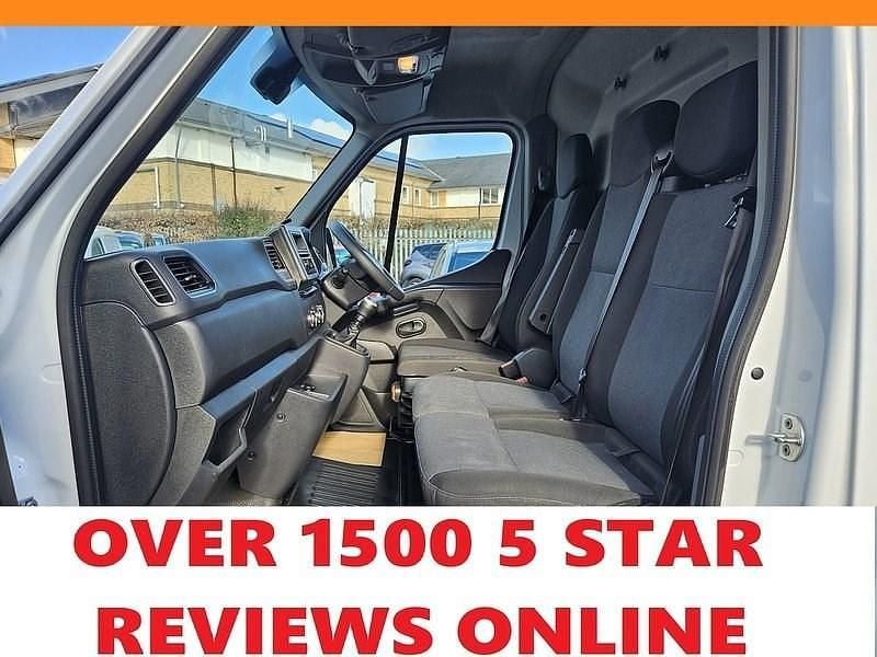 Used Renault Master Business 150 HP (110 kW) 2021 White MPV