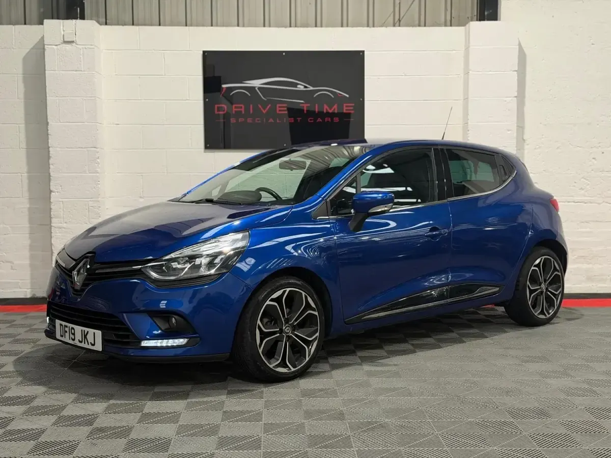 Used Renault Clio Iconic 2019 Blue Hatchback