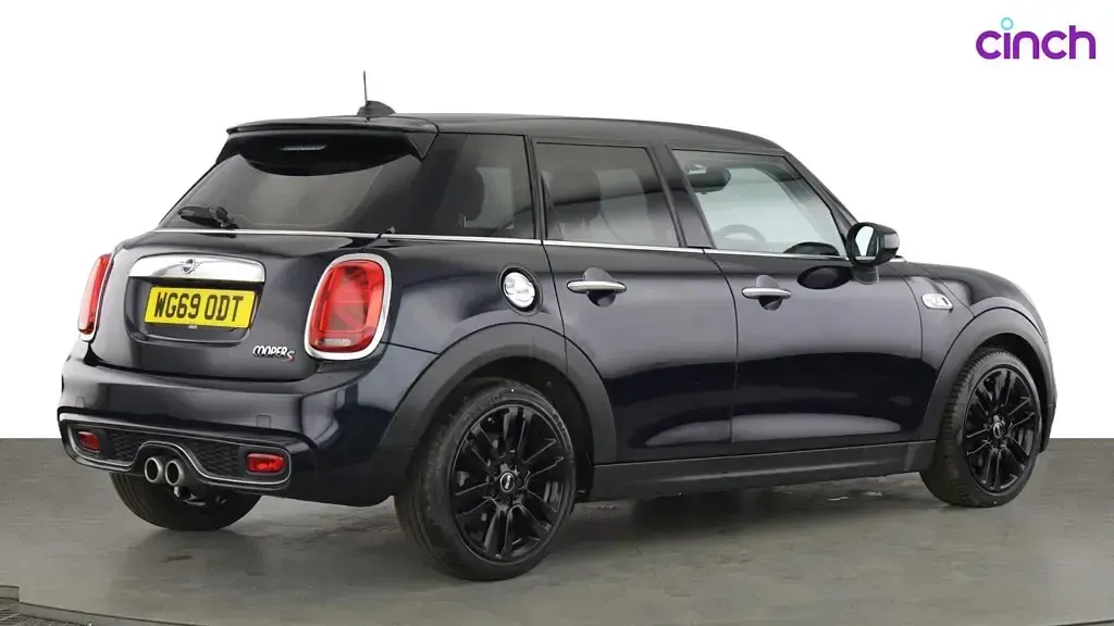 Used Mini Cooper S Exclusive 2019 Blue and black Hatchback